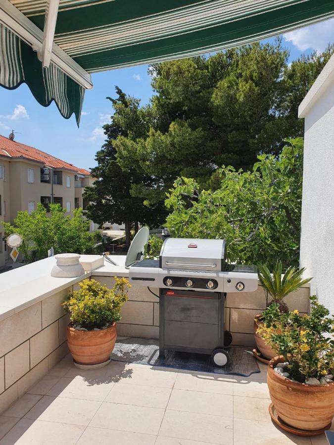 Apartment Dajana Bol Ngoại thất bức ảnh