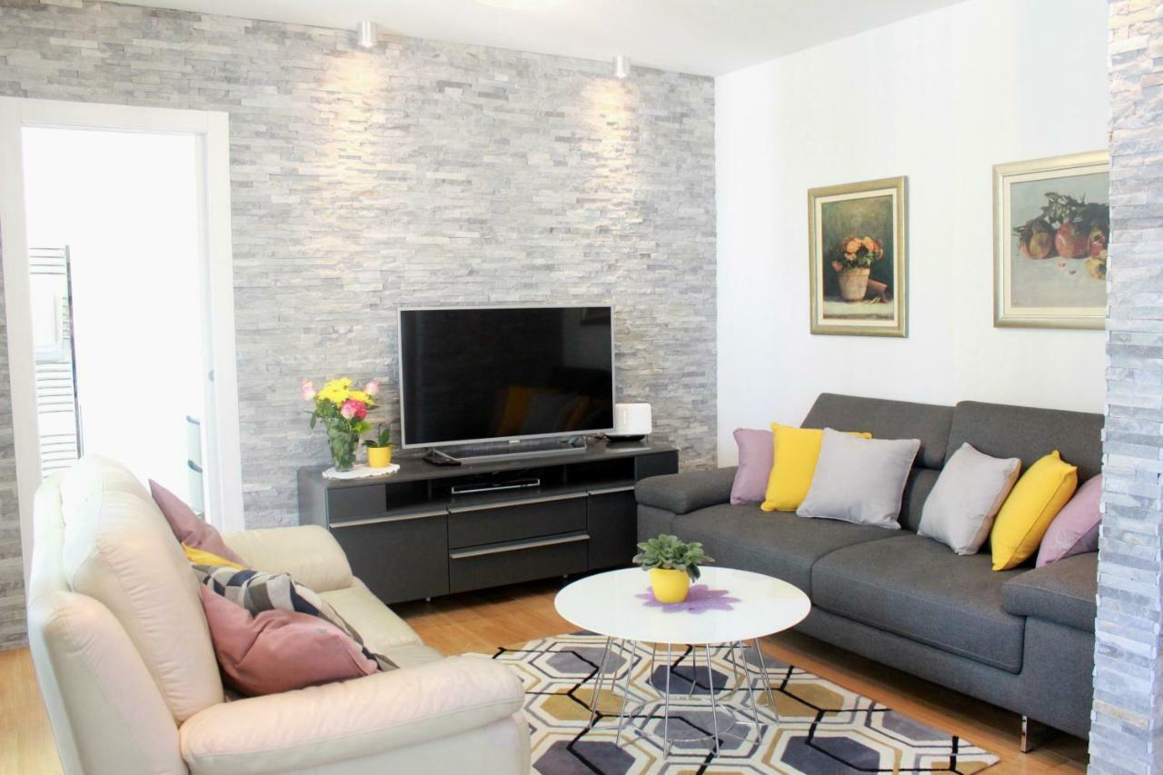 Apartment Dajana Bol Ngoại thất bức ảnh